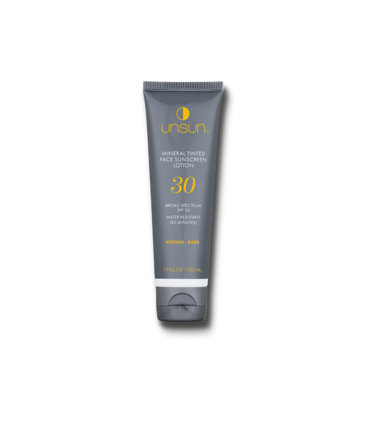 Mineral Tinted Face Sunscreen In "Medium/Dark" (50ml) - Crème solaire tintée